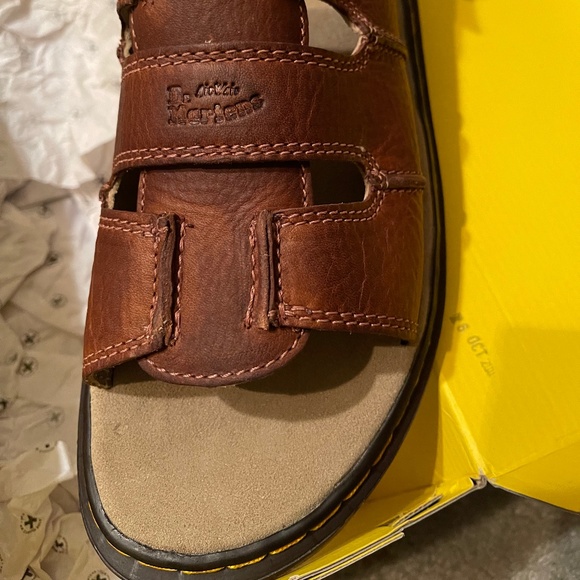 MEN's Dr Martens Leather Sandals NWB - Picture 1 of 7